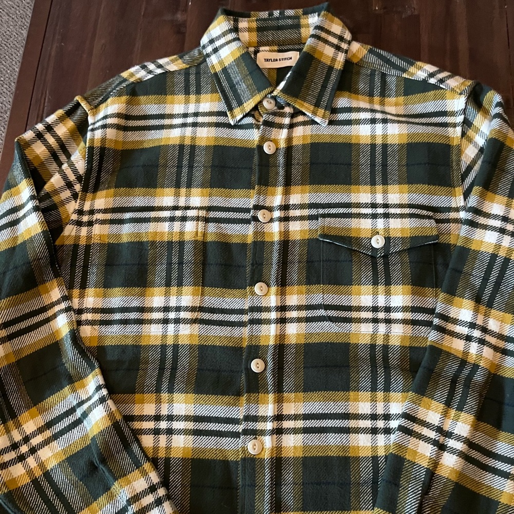 Taylor Stitch Green & Yellow Plaid Casual Button-Down Shirt